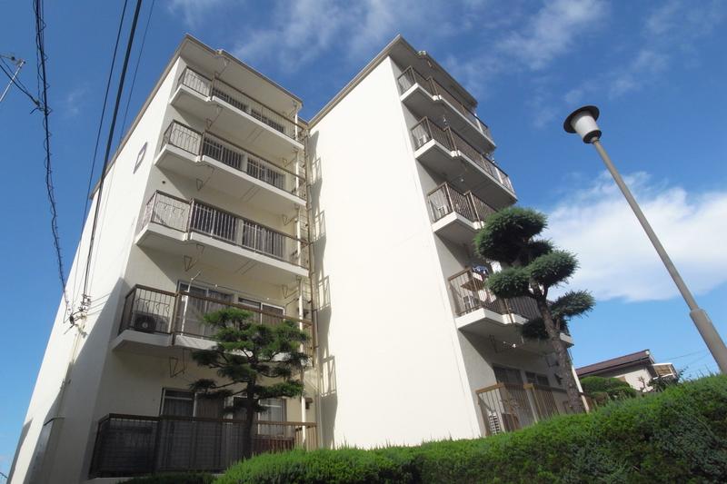 白川台農住E棟