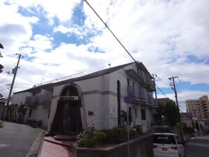 ラ・フェ・ブランシュ岡本外観写真