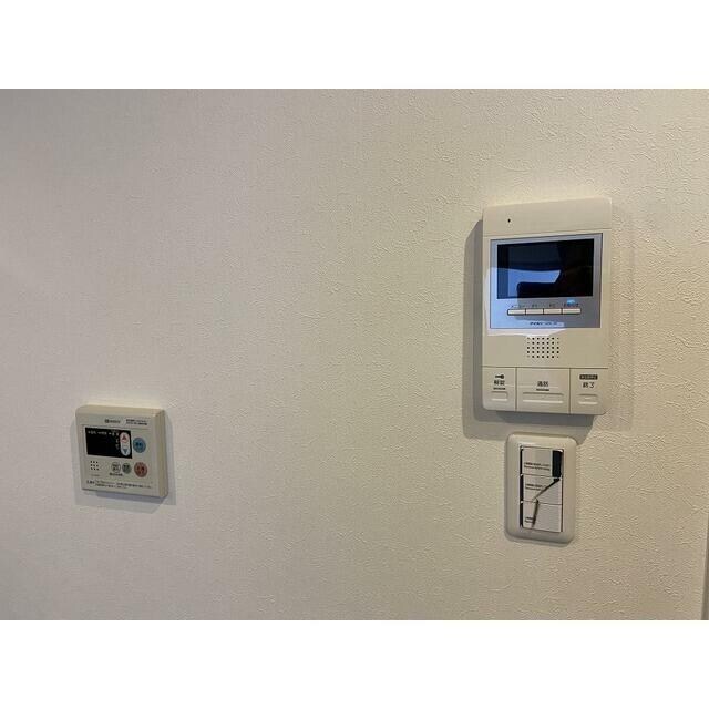 物件内観写真11　(モニターホン)