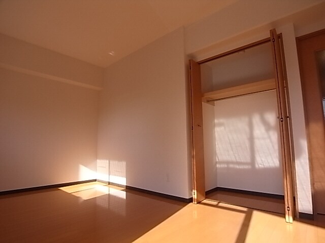 物件内観写真10　(クローゼット)