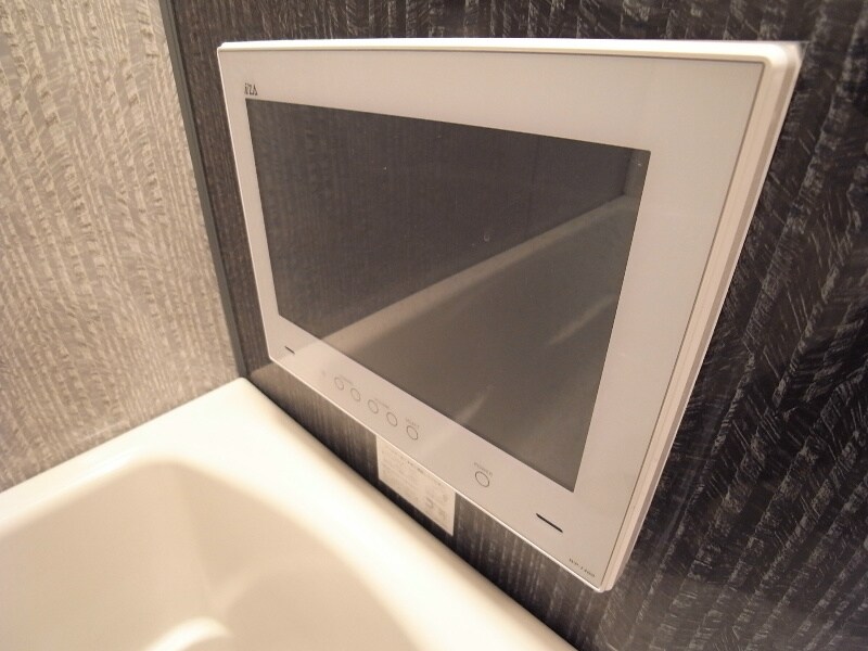 物件内観写真16　(浴室TV)