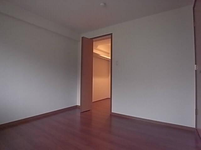 物件内観写真14　(洋室)