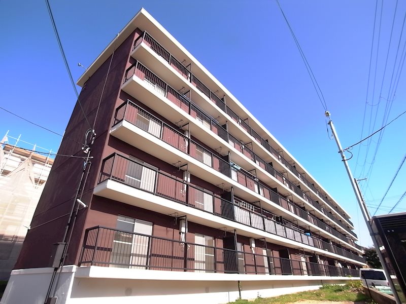 高津橋農住団地A棟