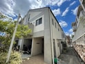 サンダーバード岡本