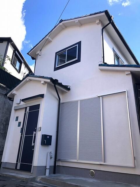 朝霧町３丁目貸家