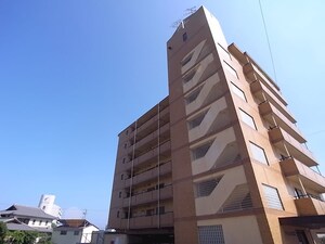 アーバンエルフ外観写真