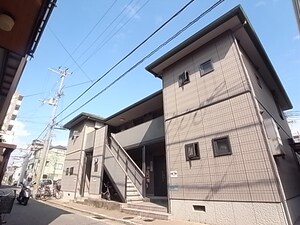 シャーメゾン上沢外観写真