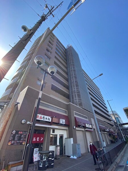 ルシオーレＢ棟（モンセーヌ蛍池ステーションサイド）外観写真