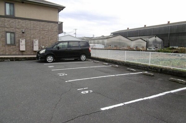 駐車場・駐輪場