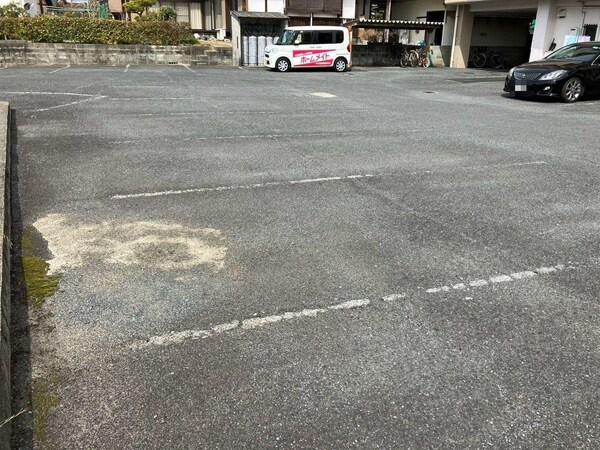 駐車場・駐輪場