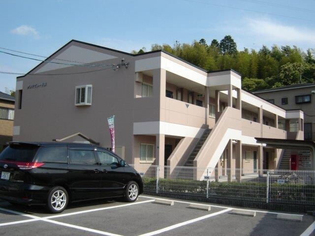 物件外観写真1　(外観写真（昼）)