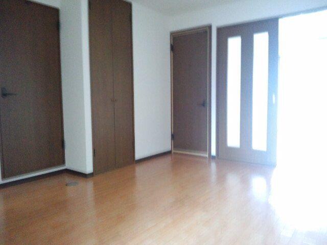 物件内観写真11　(洋室)