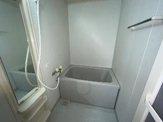 物件内観写真18　(カメラ付きインターフォン)