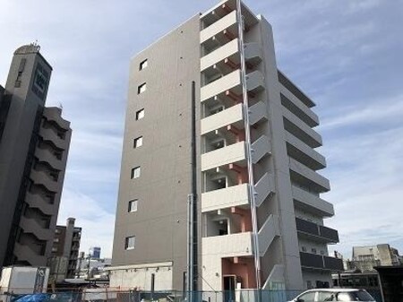 ワイズ　エスト外観写真