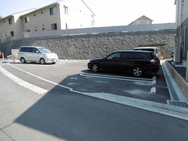 駐車場・駐輪場