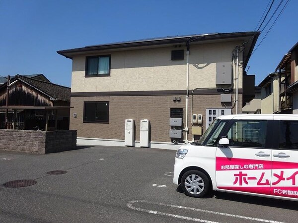 駐車場・駐輪場