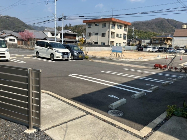 駐車場・駐輪場
