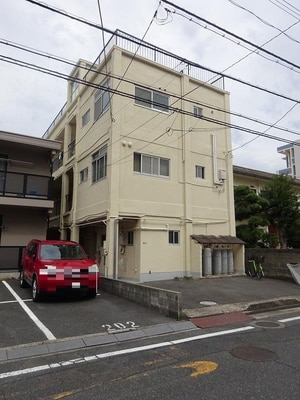 前田マンション外観写真