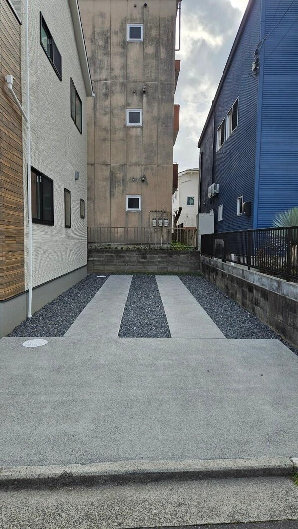 駐車場・駐輪場