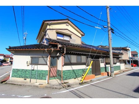 秋吉新町貸家外観写真