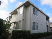 東北新幹線（東北地方） 郡山駅 2階建 築35年の外観写真