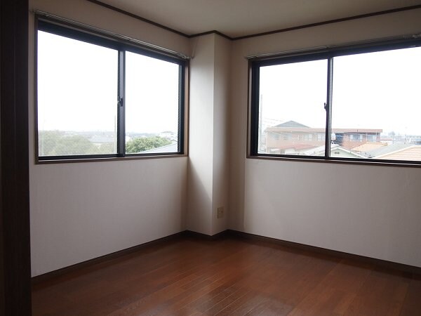 物件内観写真13　(洋室)