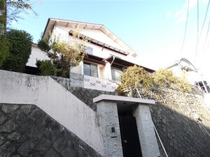 神仙寺通１丁目貸家外観写真