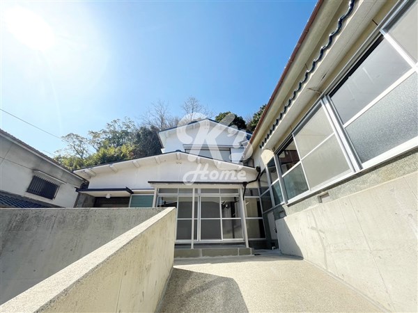 禅昌寺町１丁目貸家