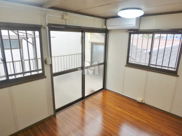 その他(～屋上プレハブ内～)