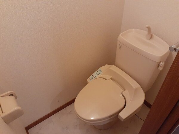 トイレ(落ち着いたトイレです)