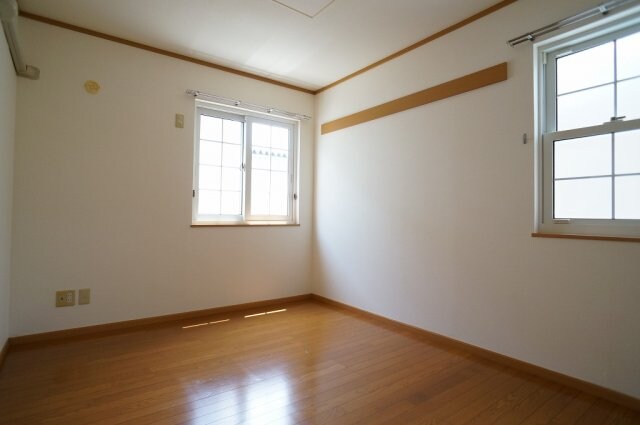 物件内観写真9　(きれいな内装です)