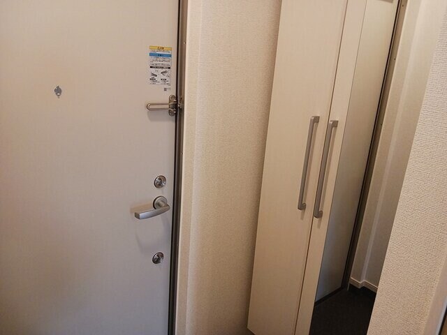物件内観写真14　(シンプルで使いやすい玄関です)