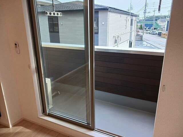 物件内観写真19　(バルコニー付きです)