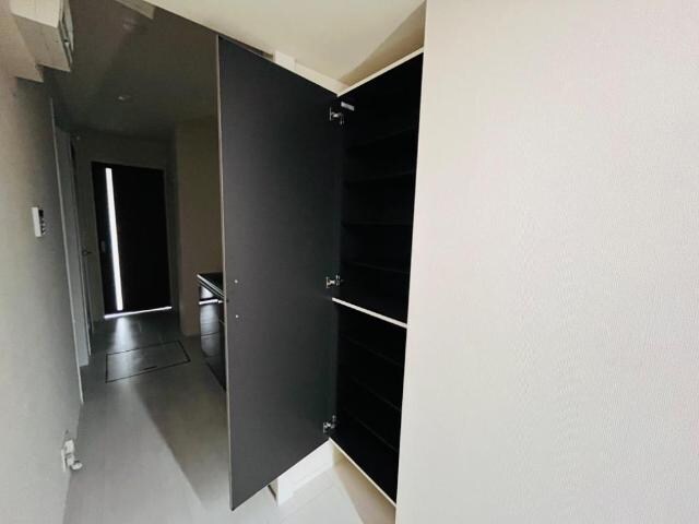 物件内観写真18　(下駄箱（イメージ）)
