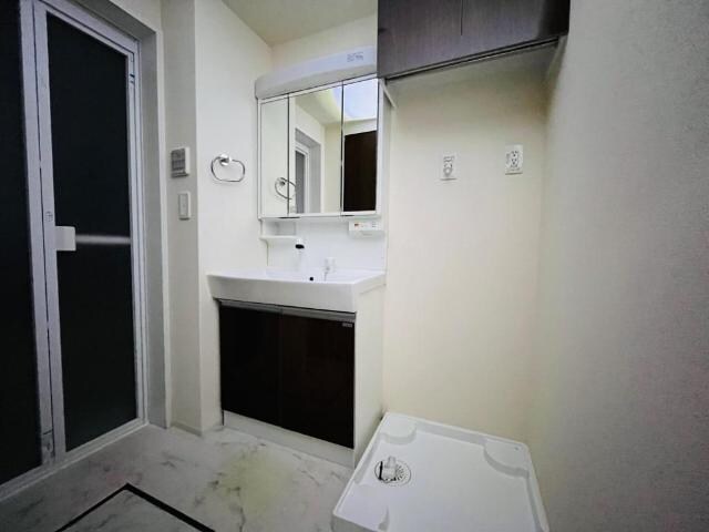 物件内観写真13　(洗髪洗面化粧台（イメージ）)