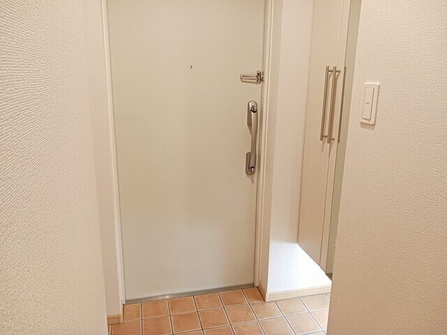 物件内観写真14　(玄関です)