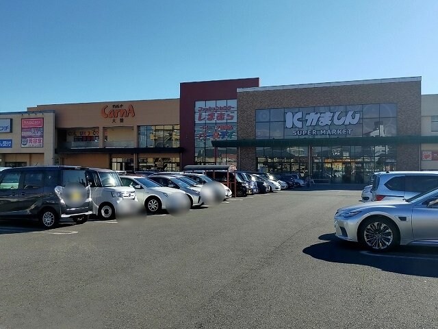 物件外観写真3　(カルナ大曽店まで600m)