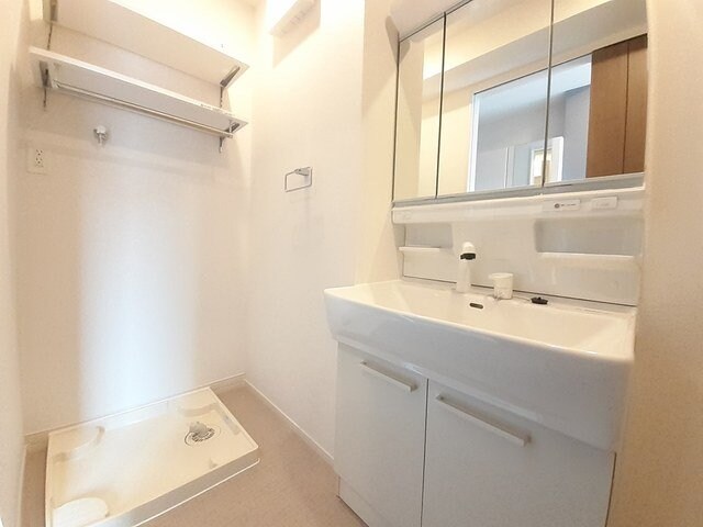 物件内観写真12　(使いやすい洗面所です)