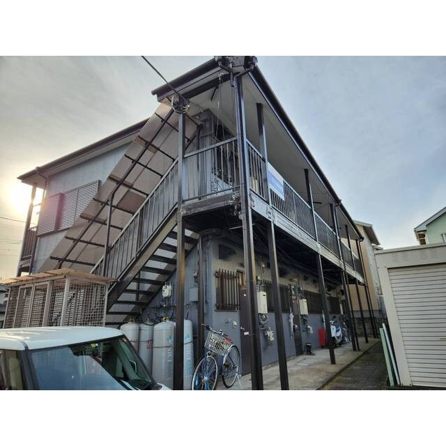 物件外観写真3　(きれいな外観です)