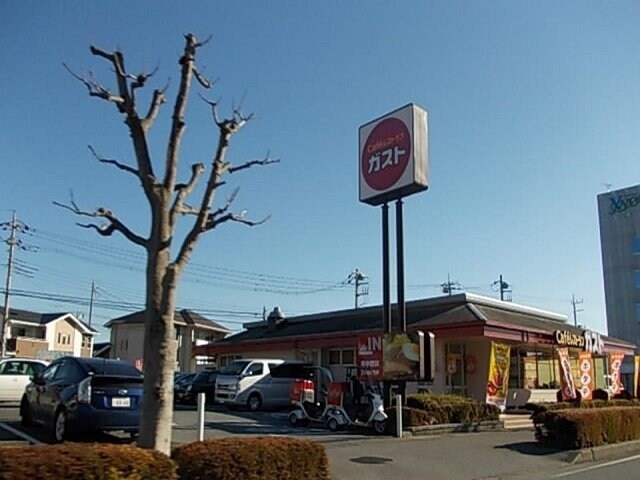 物件外観写真7　(ガスト宇都宮簗瀬店まで800m)