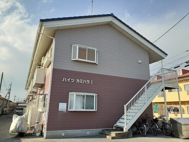 物件外観写真1　(外観もきれいです)