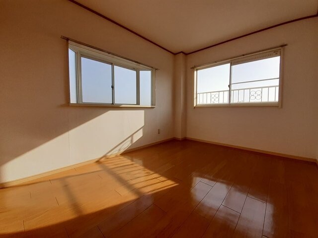 物件内観写真15　(おしゃれな内装です)