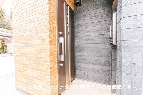 玄関(玄関です)