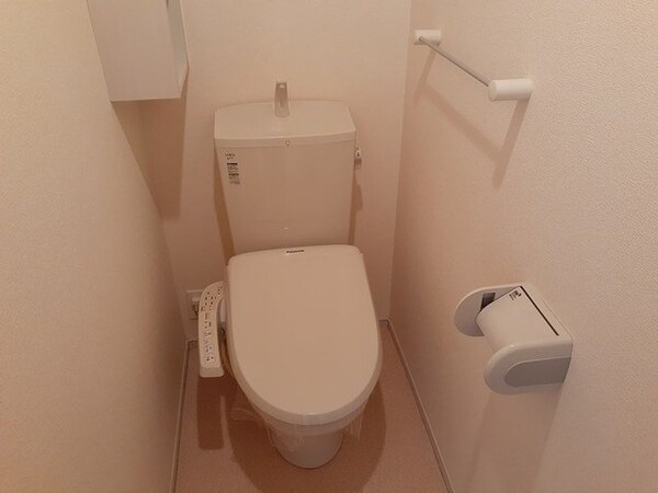 トイレ(落ち着いたトイレです)