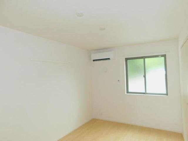 物件内観写真12　(内装です)