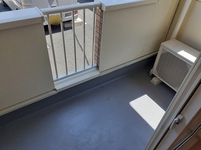 物件内観写真19　(落ち着いた時間を過ごせるバルコニーです)