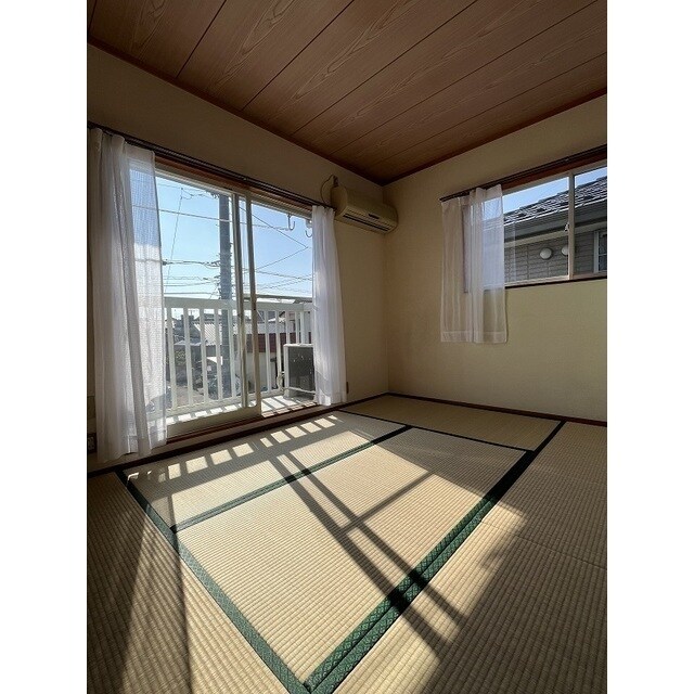 物件内観写真6　(きれいな内装です)