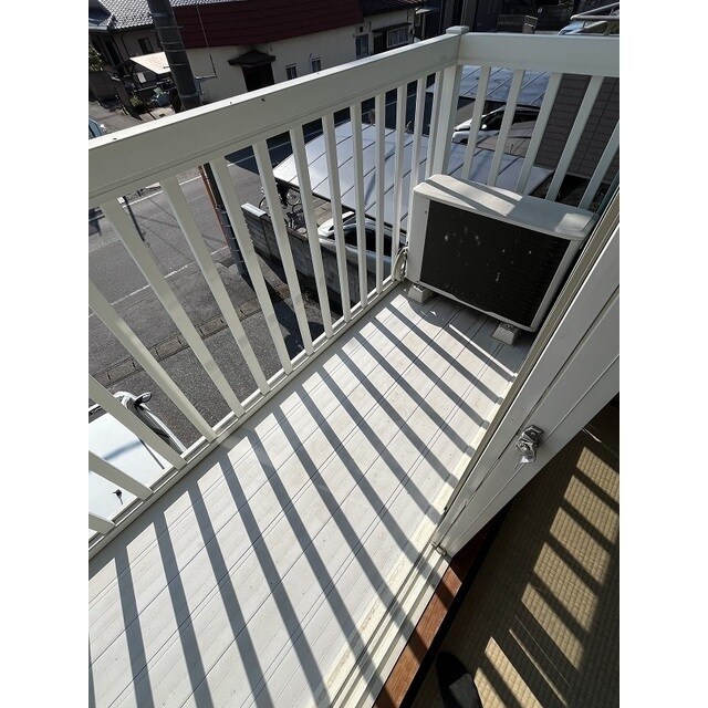 物件内観写真11　(内装は落ち着いています)