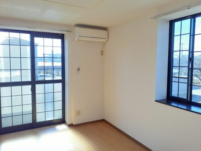 物件内観写真9　(使いやすいリビングです)