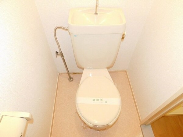 トイレ(シンプルで使いやすいトイレです)